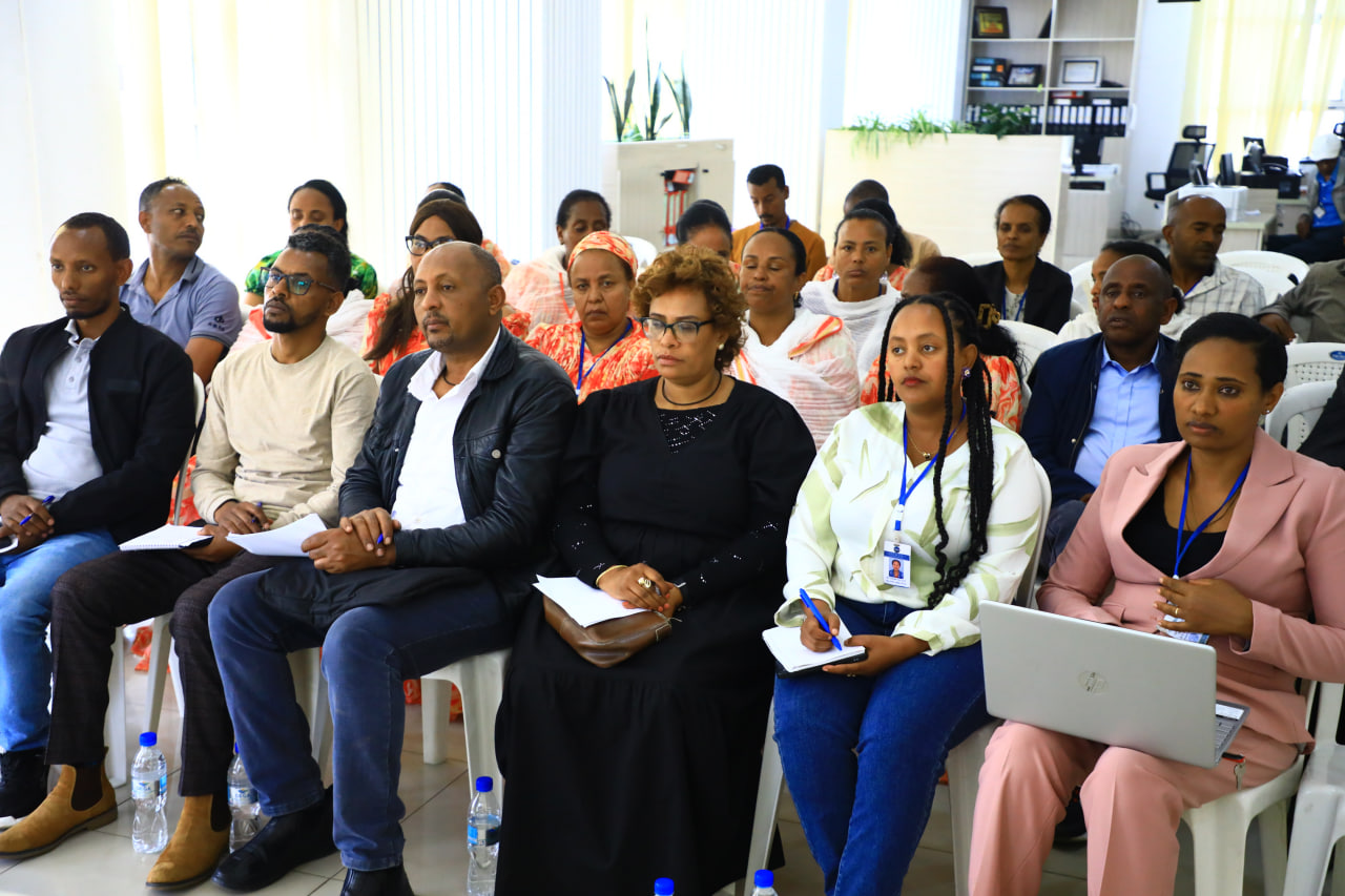 ለማህበረሰቡ ተደራሽ የሚደረጉ ዘመናዊ አገልግሎት አሰጣጦችን በተሞክሮ በመቀመር ማስፋት እንደሚገባ ተገለፀ